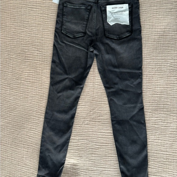 Good American Jeans - Picture 4 of 6